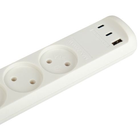 Удлинитель электрический U-3-3m-USB-W 3 розетки + 3xUSB A+C 3м 10А бел. Эра Б0069076
