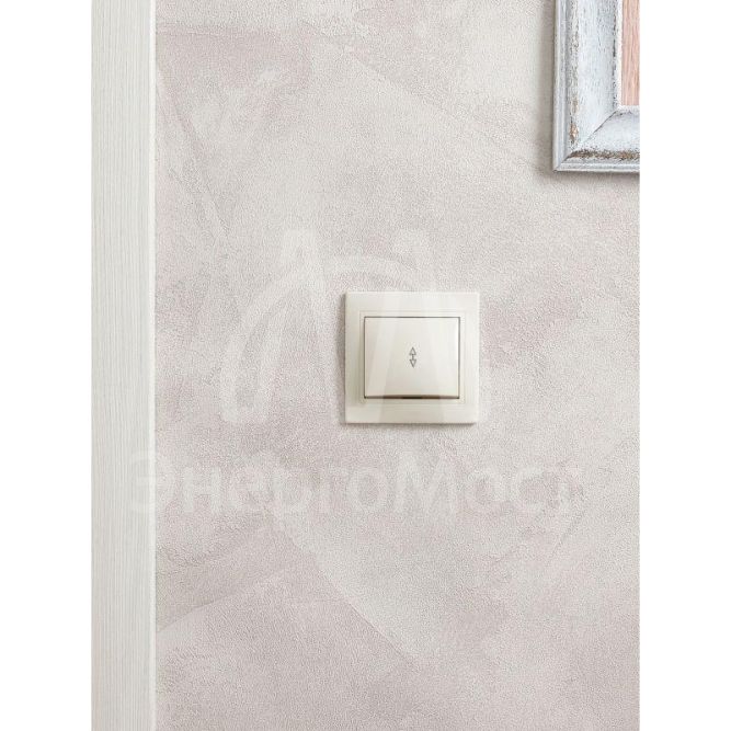 Выключатель проходной 1-кл. СП Кварта 10А IP20 ВСп10-1-0-ККм крем. IEK EVK12-K33-10-DM