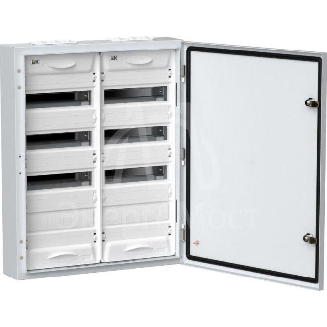 Корпус металлический ЩРн-96 (2х48) 710х570х140 IP54 бел. (одна дверь) TITAN 5 IEK TI5-50-N-2X048-54