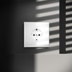 Розетка 1-м СП S70 16А с заземл. механизм бел. глянцевый Voltum VLS040101