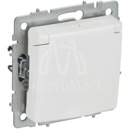 Розетка BRITE РСбш10-3-БрАБ 16А IP20 с заземл. защ. шторки с крышкой механизм арктич. бел. IEK BR-R16-16-K91