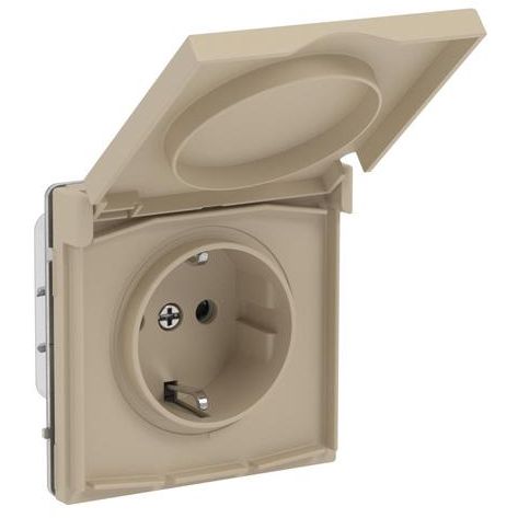Розетка силовая KANT IP44 2P+E защ. шторки с крышкой ванильн. марципан DKC 7015013
