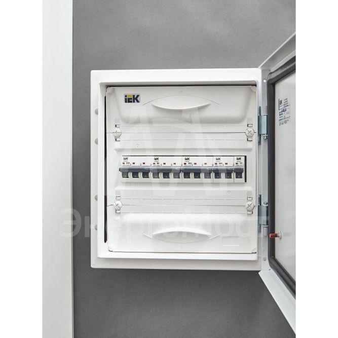 Выключатель автоматический 3п C 63А M10N ARMAT IEK AR-M10N-3-C063