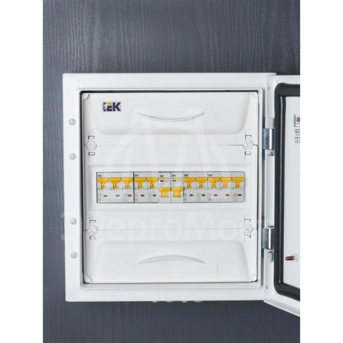 Выключатель автоматический модульный 1п C 50А 4.5кА ВА47-29 IEK MVA20-1-050-C
