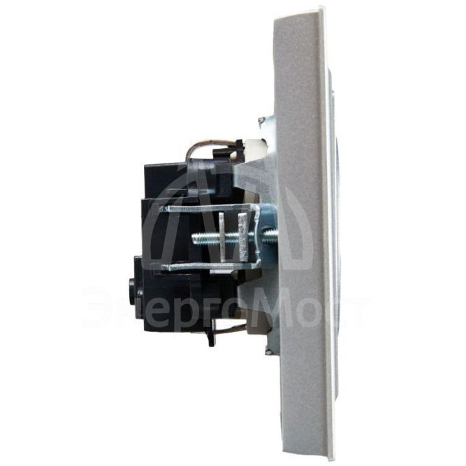 Розетка СП BRITE РСР14-1-0-БрА 16А в сборе с заземл. защ. шторки алюм. IEK BR-R14-16-K47-F