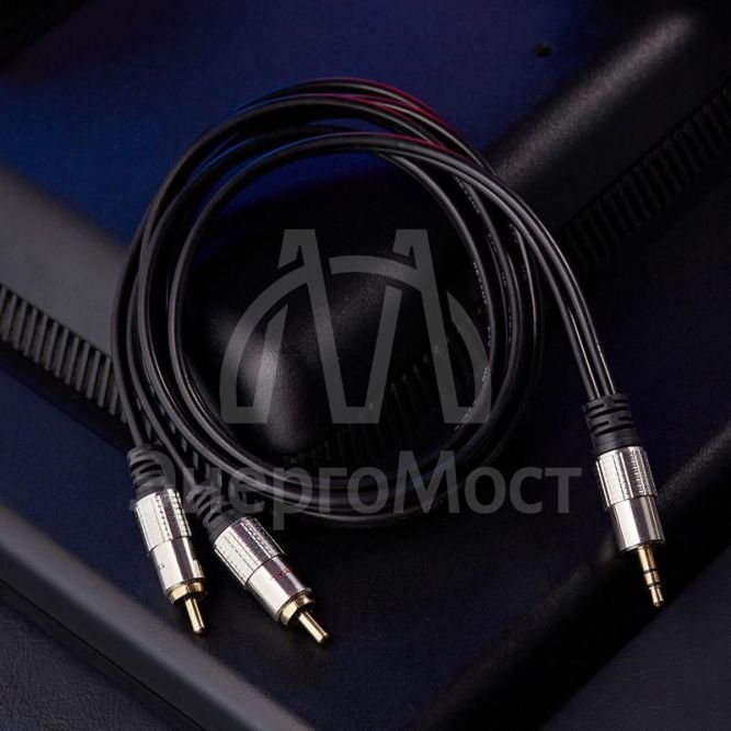 Шнур 3.5 Stereo Plug - 2RCA Plug 3м (GOLD) металл Rexant 17-4224
