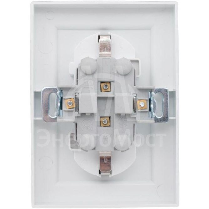 Розетка 2-м СП Минск 16А защ. шторки с заземл. бел. Basic EKF ERR16-128-100