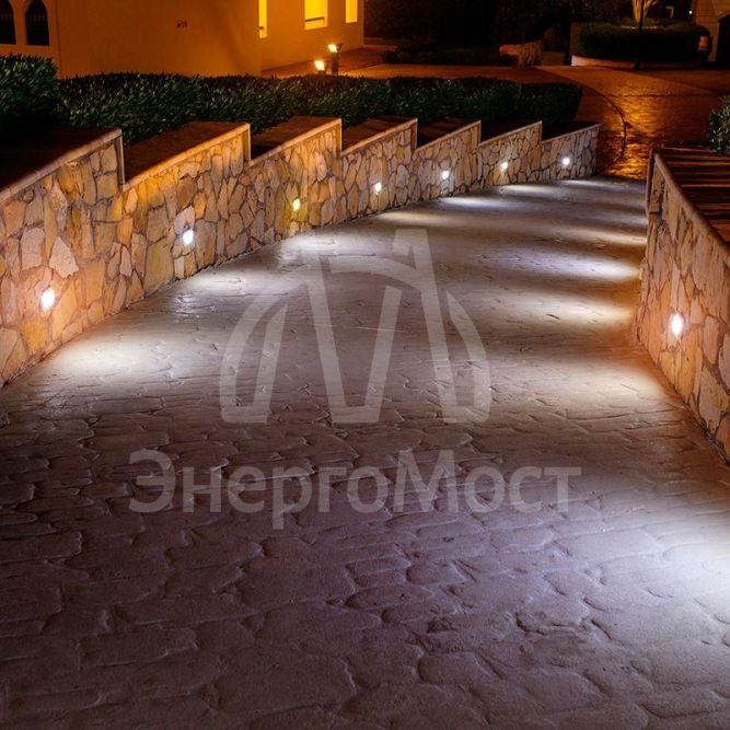 Светильник светодиодный настенный 8LED с датчиком движения и освещенности (фотореле) солнечная батарея Lamper 602-210