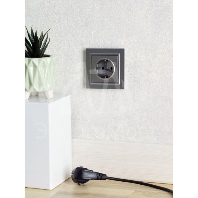 Рамка 1-м BRITE РУ-1-БрС сталь IEK BR-M12-K46