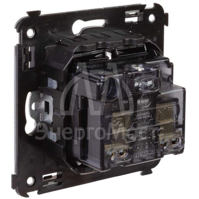 Розетка СП 3п 2P+E Avanti &amp;quot;Черный квадрат&amp;quot; защ. шторки DKC 4402003