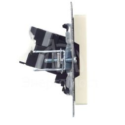 Розетка компьютерная СП RJ45 кат.5E BRITE РК10-БрКр беж. IEK BR-K10-1-K10