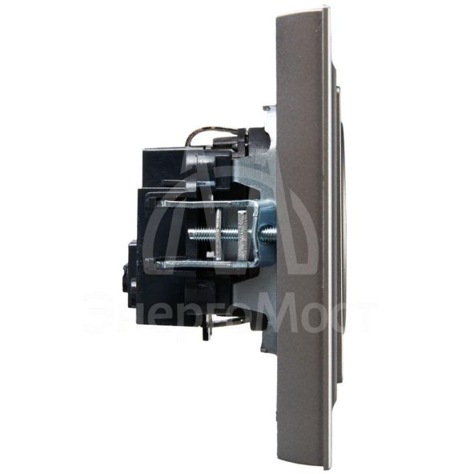 Розетка СП BRITE РСР14-1-0-БрС 16А в сборе с заземл. защ. шторки сталь IEK BR-R14-16-K46-F