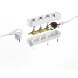 Удлинитель электрический UDL-16-315-ES Greenline 3 розетки с заземлением с выключателем 1.5м ПВС 3х1кв.мм Эра Б0065078