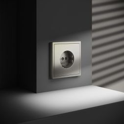 Розетка 1-м СП S70 16А с заземл. защ. шторки механизм шелк Voltum VLS040204