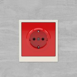 Розетка силовая KANT 2P+E защ. шторки красн. сатин DKC 7001003