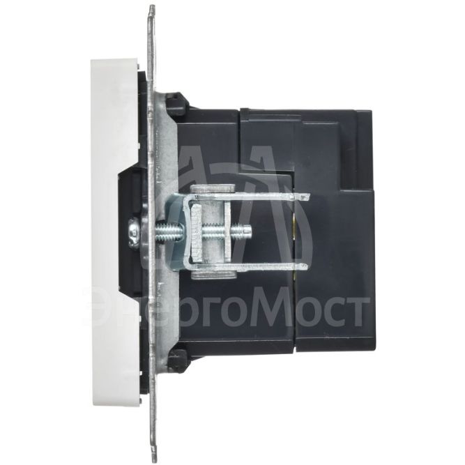 Розетка BRITE РЮ10-1-БрАБ USB A+A 3.1А механизм арктич. бел. IEK BR-U21-D31-K91