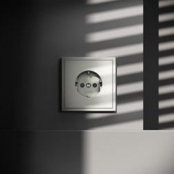 Розетка 1-м СП S70 16А с заземл. защ. шторки механизм сталь Voltum VLS040205