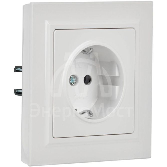 Розетка BRITE РСР14-1-0-БрБ 16А в сборе с заземл. защ. шторки бел. IEK BR-R14-16-K01-F