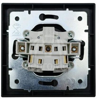 Розетка 1 мест. б/з ПБТ СП ZIMA IP20 16А безвинт. зажим черн. бархат LEZARD 704-4288-121BQC