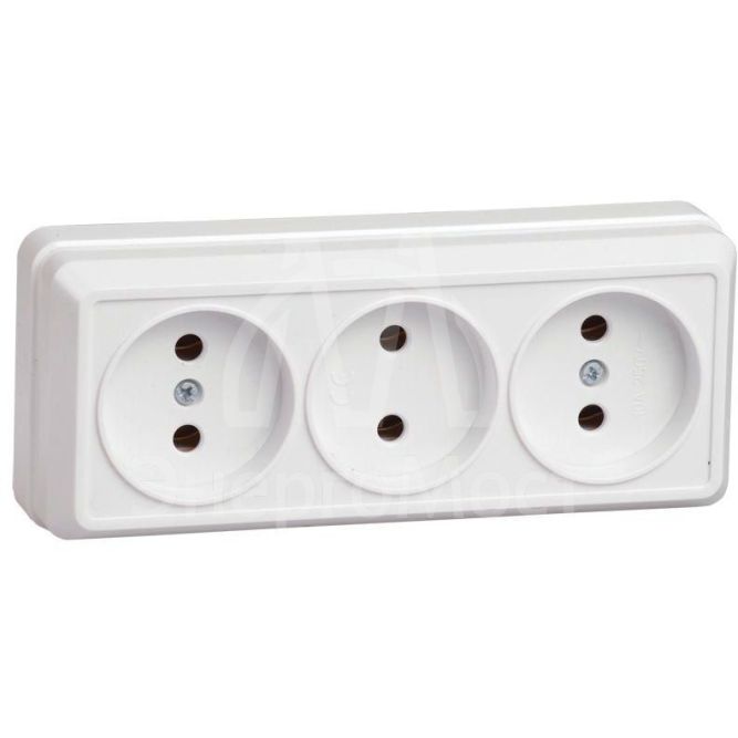 Розетка 3-м ОП Октава 10А IP20 без заземл. бел. IEK ERO30-K01-10-DC