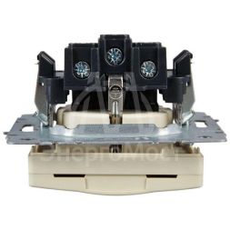 Розетка BRITE РСбш10-3-БрКр 16А IP20 с заземл. защ. шторки с крышкой беж. IEK BR-R16-16-K10