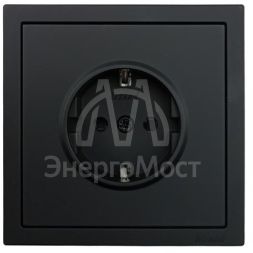 Розетка 1-мест. с защитн.шторк. ПБТ СП ZIMA IP20 10А безвинт. зажим черн. бархат LEZARD 704-4288-124BQC