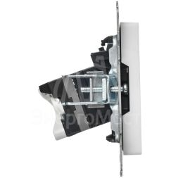 Розетка компьютерная СП BRITE РК11-БрАБ RJ45 кат.6 механизм арктич. бел. IEK BR-K10-2-K91