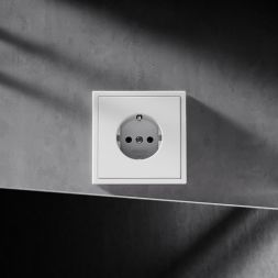 Рамка 1-м S70 пластик. титан Voltum VLS100106