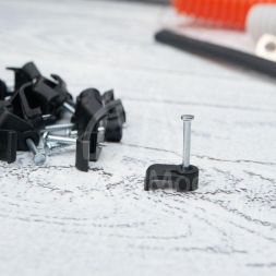 Крепеж кабеля плоский 8х3мм черн. (уп.50шт) Rexant 07-4207-1