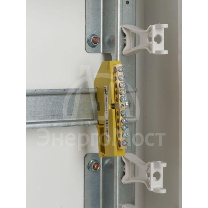 Шина PE &amp;quot;земля&amp;quot; на DIN-изол. ШНИ-6х9-10-Д-Ж IEK YNN10-69-10D-K05