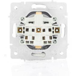 Розетка 1-м СП Vesna с заземл. защ. шторки ПБТ механизм платина LEZARD 742-3588-124B