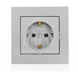 Розетка 1-м СП Vesna с заземл. защ. шторки ПБТ механизм платина LEZARD 742-3588-124B