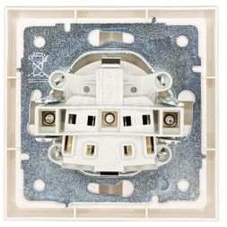 Розетка 1-мест. с/з с крышкой ПБТ СП ZIMA IP20 16А безвинт. зажим слон. кость LEZARD 704-9088-123BQC