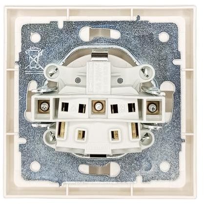 Розетка 1-мест. с/з с крышкой ПБТ СП ZIMA IP20 16А безвинт. зажим слон. кость LEZARD 704-9088-123BQC