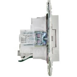 Розетка SKANDY 16А с заземл. защ. штроки SK-R04W арктич. бел. IEK SK-R14-16-K01