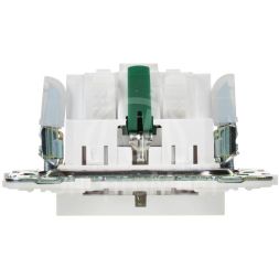 Розетка SKANDY 16А с заземл. защ. штроки SK-R04W арктич. бел. IEK SK-R14-16-K01