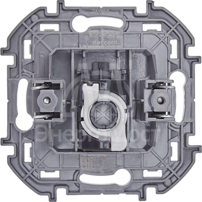 Розетка компьютерная Inspiria RJ45 кат.5E UTP алюм. Leg 673827