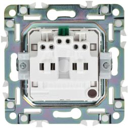 Розетка SKANDY 16А с заземл. защ. штроки б/к SK-R06Bl черн. IEK SK-R14-16-1-K02