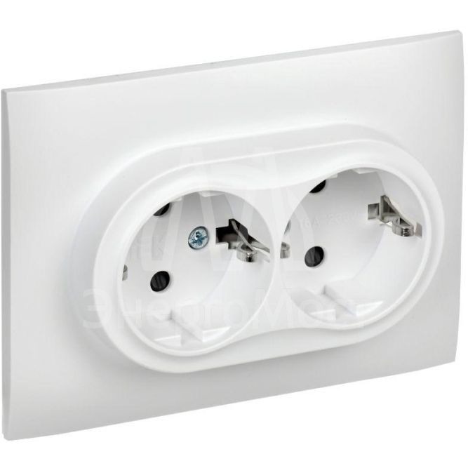 Розетка 2-м SKANDY 16А с заземл. защ. штроки в сборе SK-R07W арктич. бел. IEK SK-R24-16-K01-F