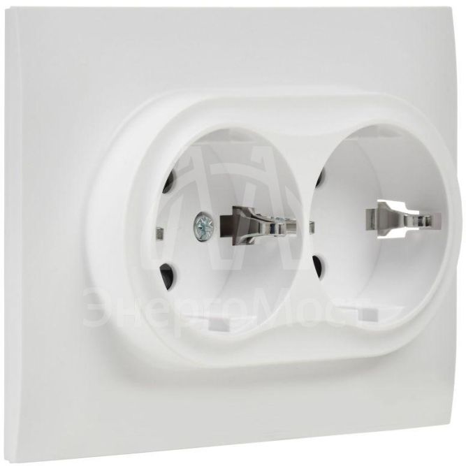 Розетка 2-м SKANDY 16А с заземл. защ. штроки в сборе SK-R07W арктич. бел. IEK SK-R24-16-K01-F