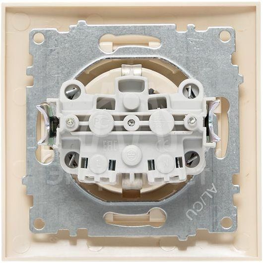 Розетка 1-м СП Валенсия 16А с заземл. с крышкой защ. шторки крем. PROxima EKF EWV10-124-20