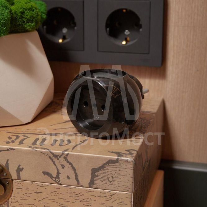 Тройник электрический &amp;quot;Шар&amp;quot; 220В 6А черн. REXANT 11-1063-1