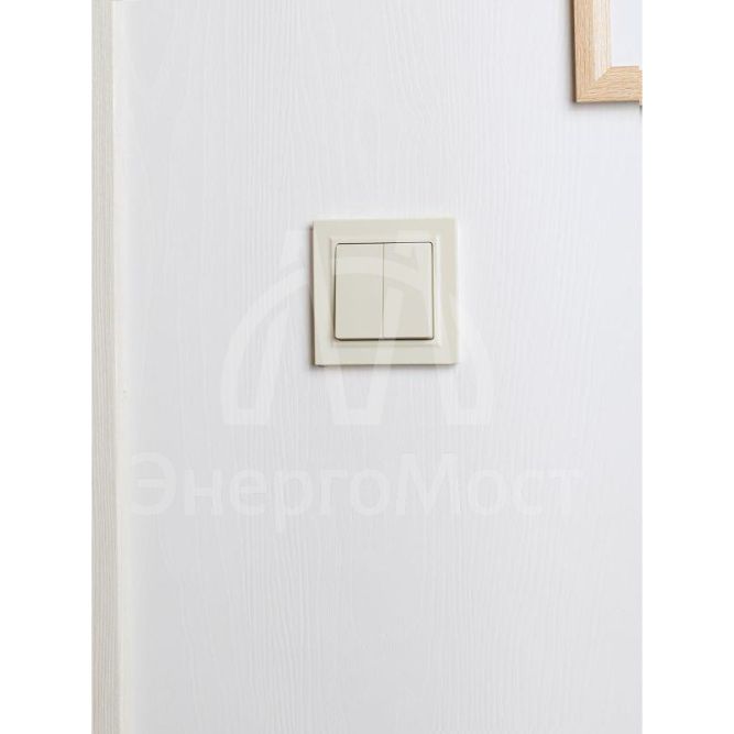 Рамка 1-м BRITE РУ-1-БрКр беж. IEK BR-M12-K10