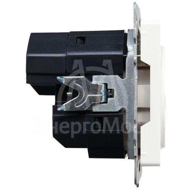 Розетка BRITE РЮш10-2-БрБ 16А с USB A+A 3.1А с заземл. защ. шторки бел. IEK BR-R14-16-U21-D31-K01