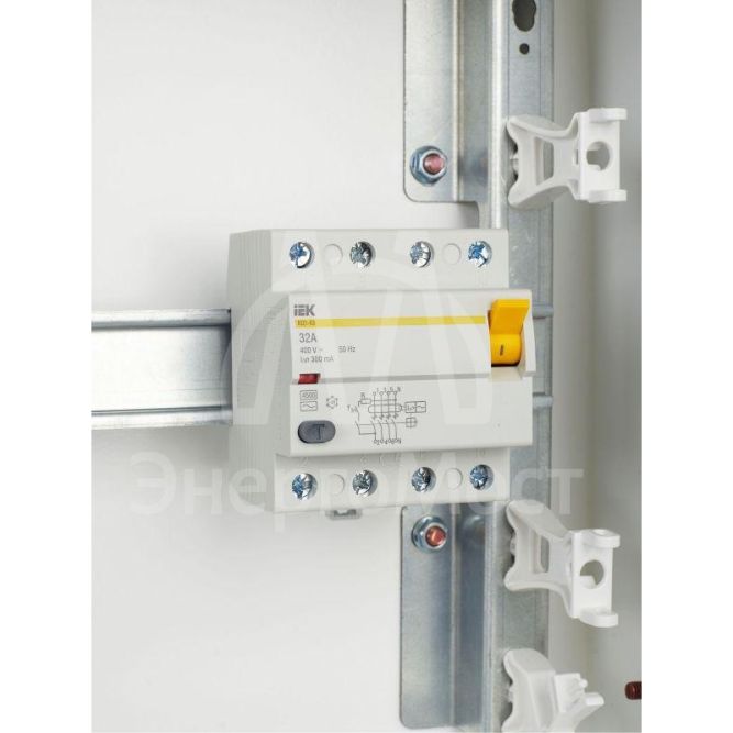Выключатель дифференциального тока (УЗО) 4п 32А 300мА тип AC ВД1-63 IEK MDV10-4-032-300