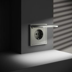 Розетка 1-м СП S70 16А с заземл. защ. шторки + крышка механизм сталь Voltum VLS040305