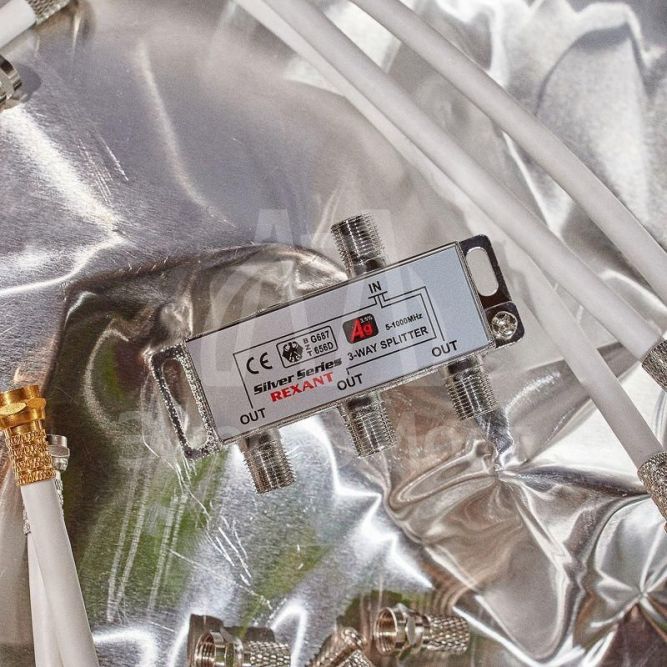 Делитель ТВ &amp;quot;краб&amp;quot; х3+4шт.F &amp;quot;BOX&amp;quot; 5-1000 МГц &amp;quot;Silver&amp;quot; Rexant 05-6102