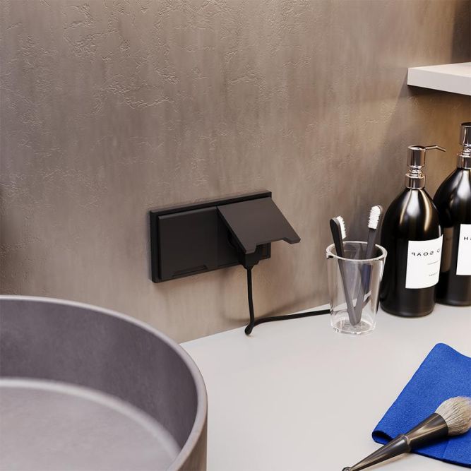 Розетка 1-м СП S70 16А с заземл. защ. шторки + крышка механизм черн. матов. Voltum VLS040308