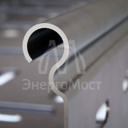 Лоток листовой перфорированный 200х50 L3000 сталь 1мм DKC 3526410