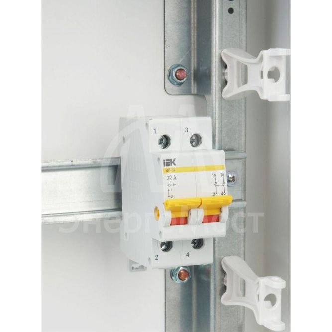 Выключатель нагрузки ВН-32 32А/2П IEK MNV10-2-032